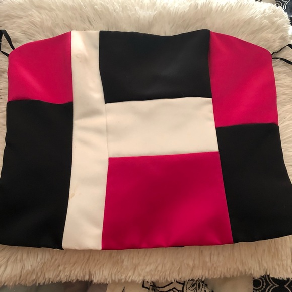 Beautiful evening gown - Picture 1 of 5